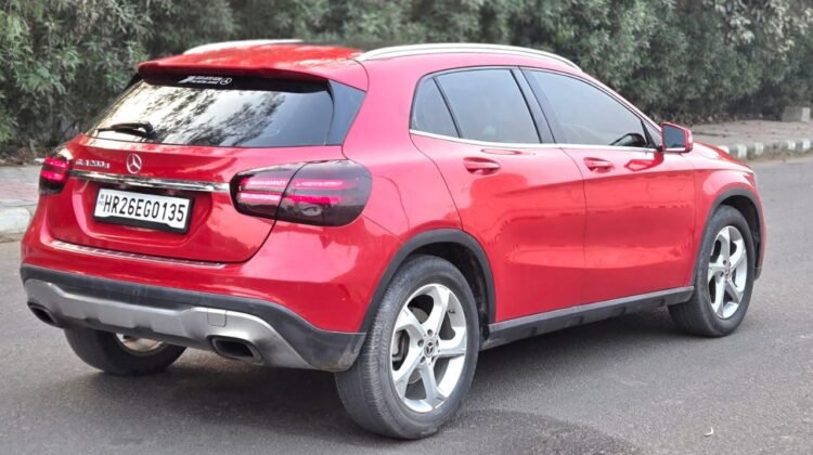 MERCEDES GLA 200D 2020