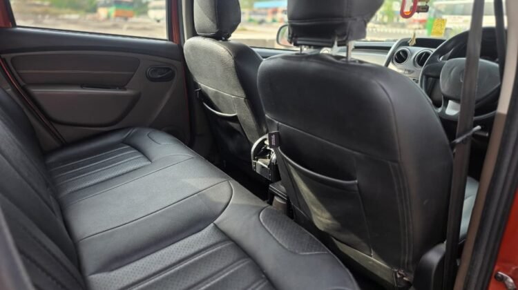 DUSTER RXS CVT PETROL AUTOMATIC 2019